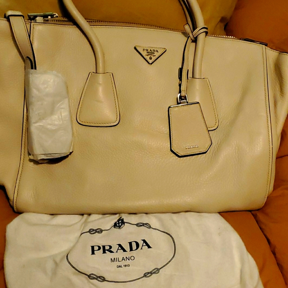 BRAND NEW PRADA TOTE RICH ORIGINAL DEERSKIHANDBAG